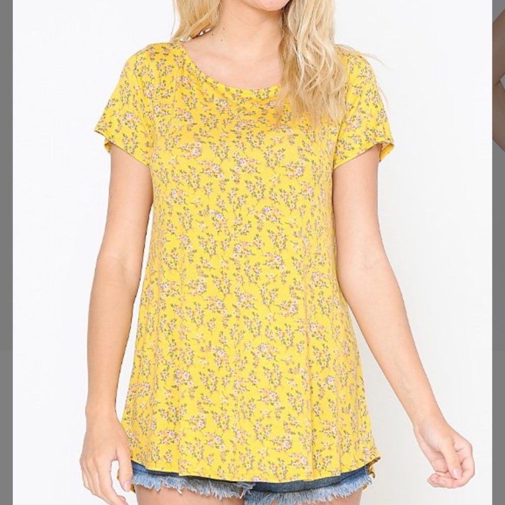 Yellow Ditsy Floral Tee, M
